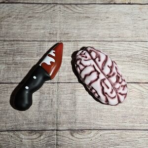 Horror Halloween brain knife small squeaky dog toys